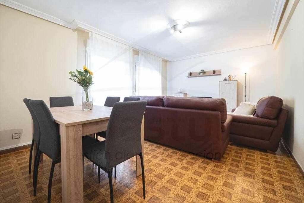 Appartement El Llar Del Gueelu à Gijón Extérieur photo