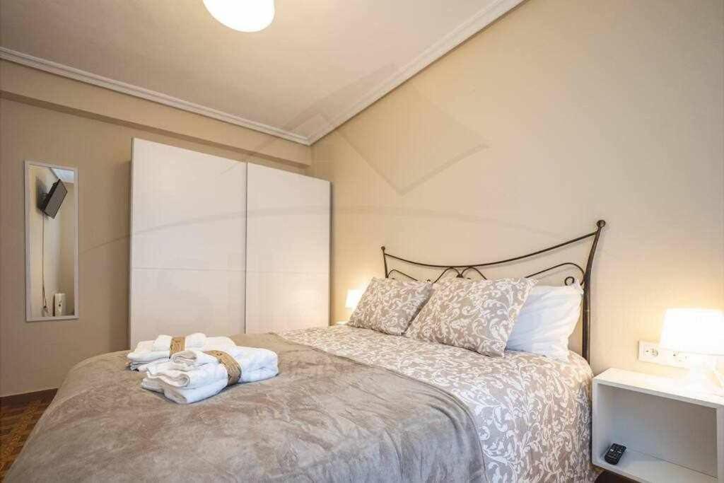 Appartement El Llar Del Gueelu à Gijón Extérieur photo